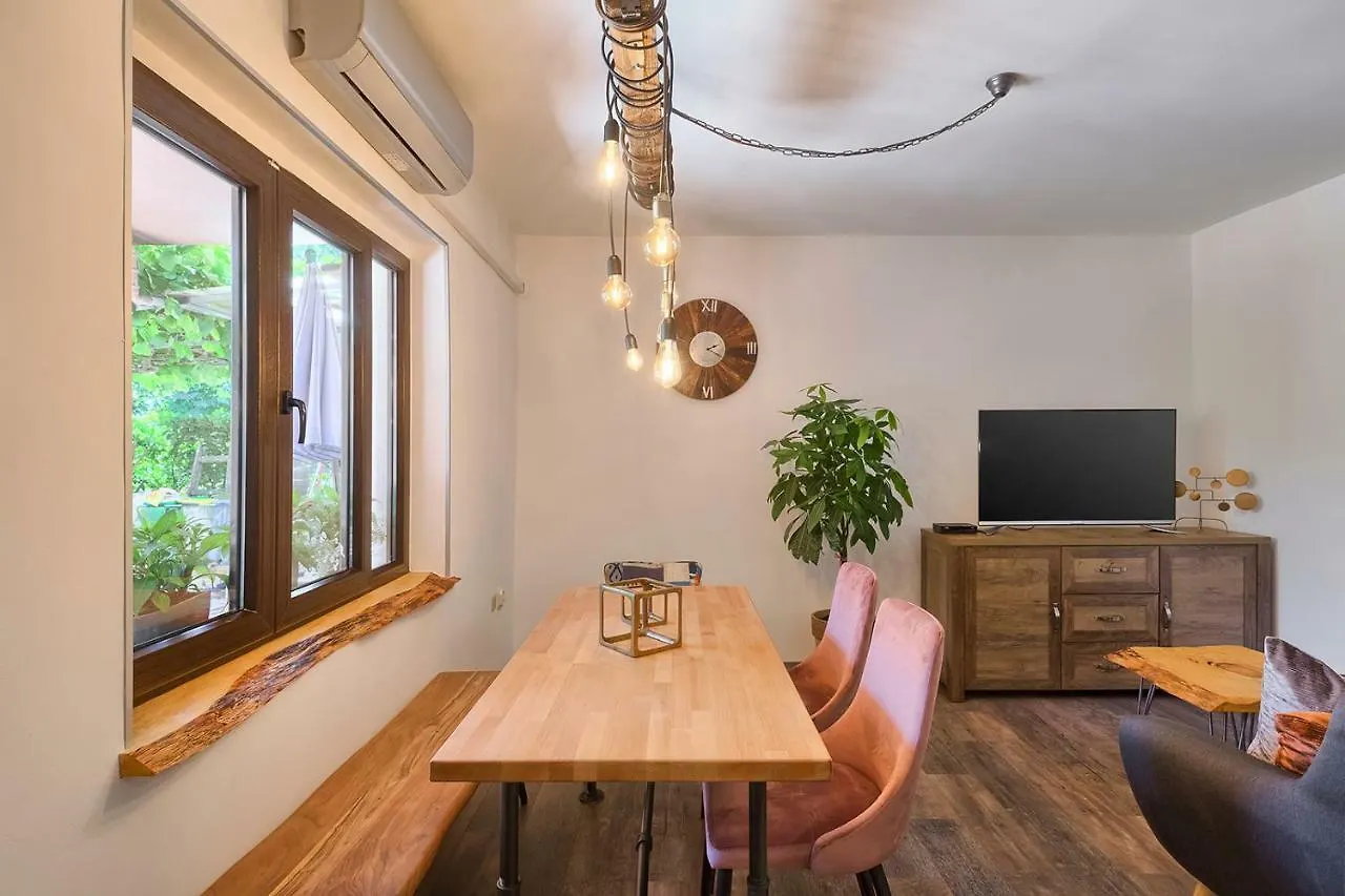 Apartment Olga Pula